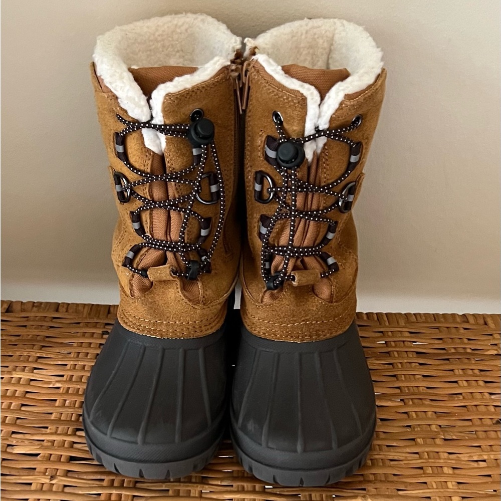 Brown and Black Winter Boots with Fur Lining